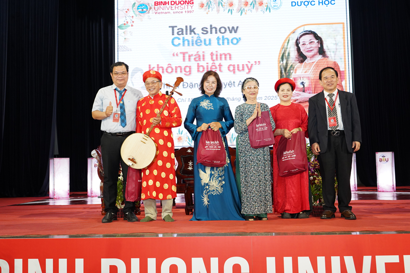 talk show chieu tho (1)